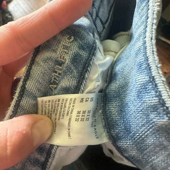 American Eagle destroyed athletic normcore 30x32 jeans - Picture 4 of 4